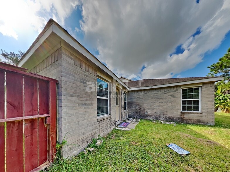 Building Photo - 6907 Oleander Grove Way