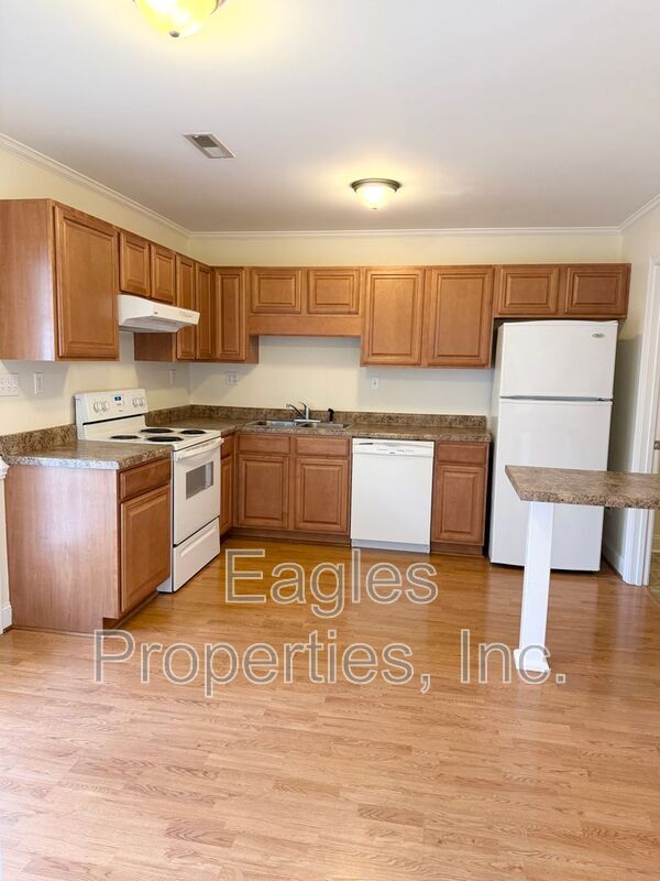 Building Photo - 2736 Hatteras Dr