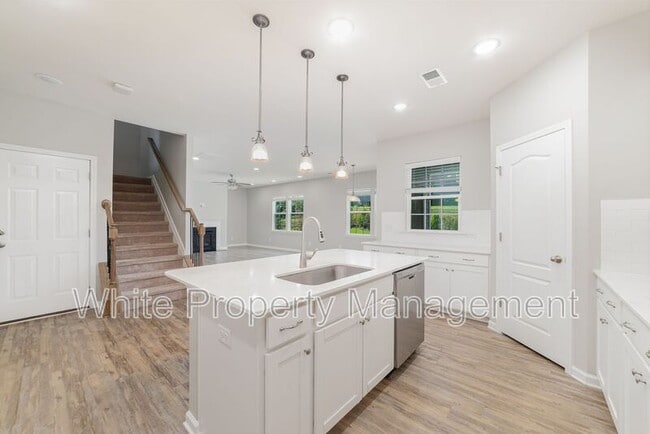 Building Photo - 757 Garrett Green Way
