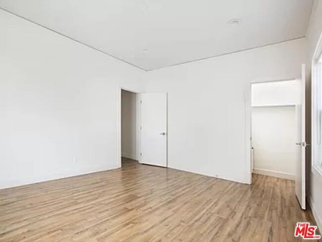 Building Photo - 1012 S Orange Dr