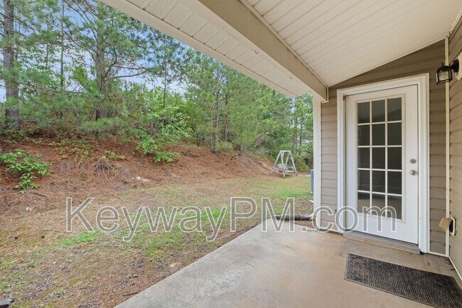 Building Photo - 366 Bowen Falls