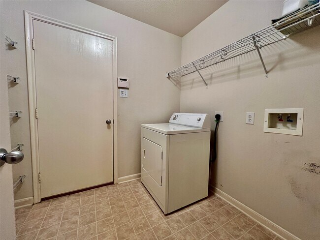 Building Photo - 16750 Bending Creek Ln