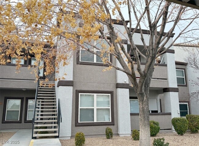 Building Photo - 7255 W Sunset Rd