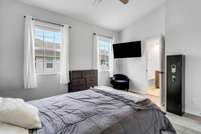 Building Photo - 107 Pond Apple Ln