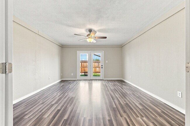 Building Photo - $2,145.95, 3-bed, 2.5-bath located in Colorado Springs with a large backyard