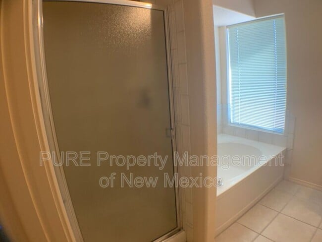 Building Photo - 4108 Abbey Rd