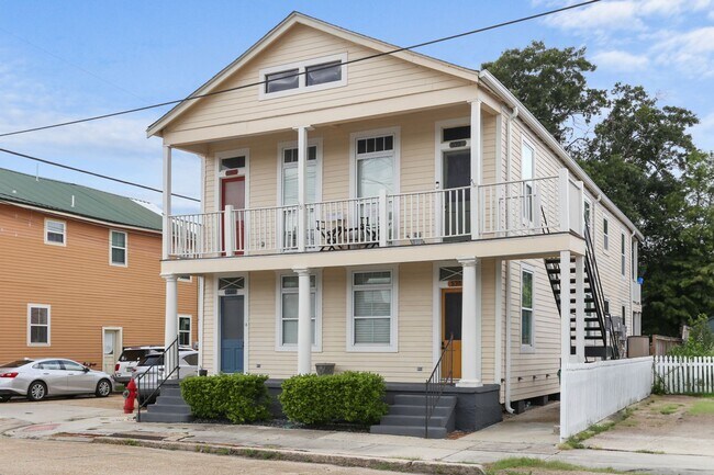 Building Photo - 4th Gretna street