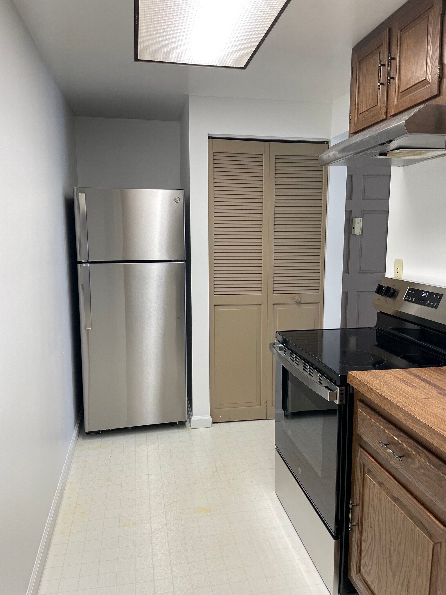 Kitchen - 147 N 16th St