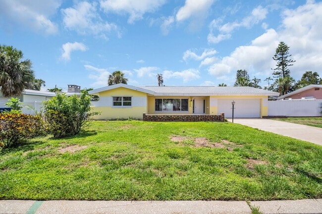 Building Photo - MAXIMO MOORINGS 3/2/2 HOME NEAR ST. PETE B...
