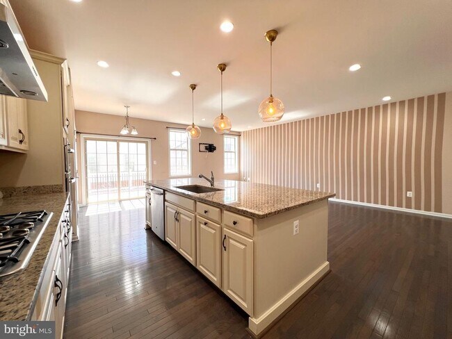 Building Photo - 23480 Logans Ridge Terrace