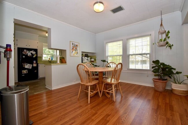 Building Photo - 3 Bed 2 Bath Home on Tech Drive