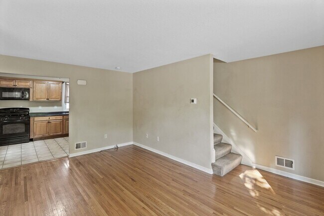 Building Photo - 4416 Lyndale Ave S