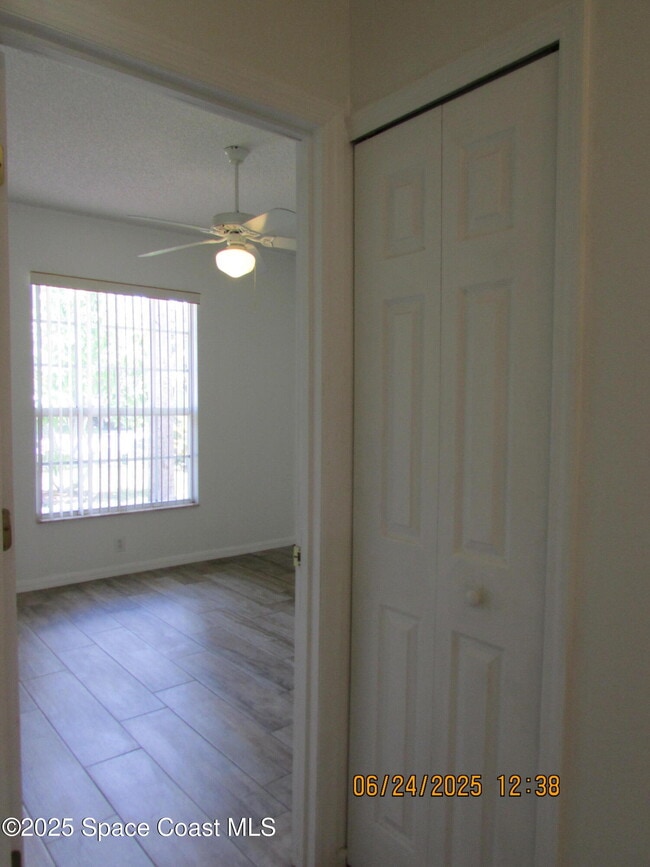 Building Photo - 4192 Collinwood Dr