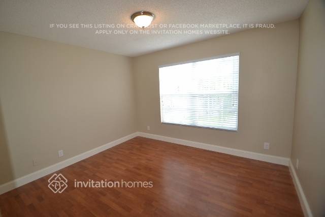 Building Photo - 7988 Lakewood Cove Ct