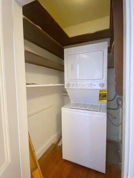 Building Photo - 1423 Cambridge St