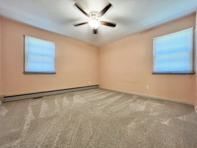 Building Photo - Four Bedroom Home in Grandville