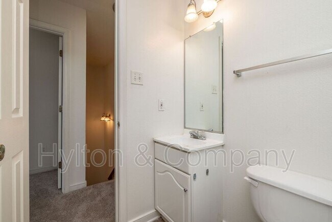 Building Photo - 3516 E Richmond Rd