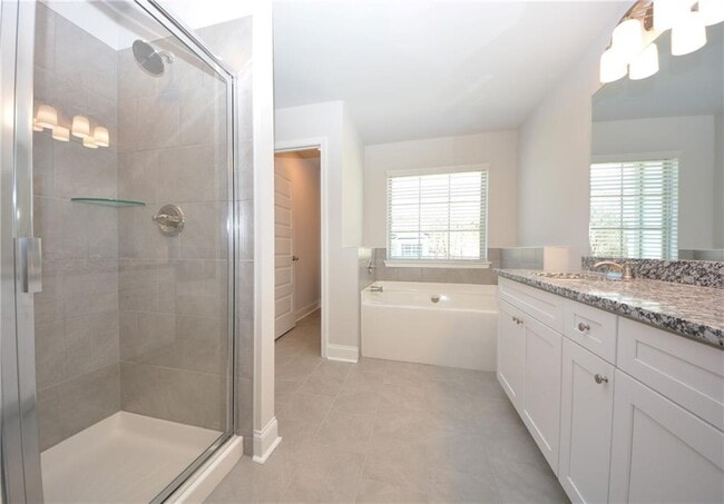 Building Photo - 232 Hellen Vly Dr