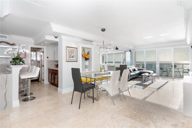 Building Photo - 3140 S Ocean Dr