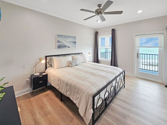 Building Photo - 996 Beach Blvd W