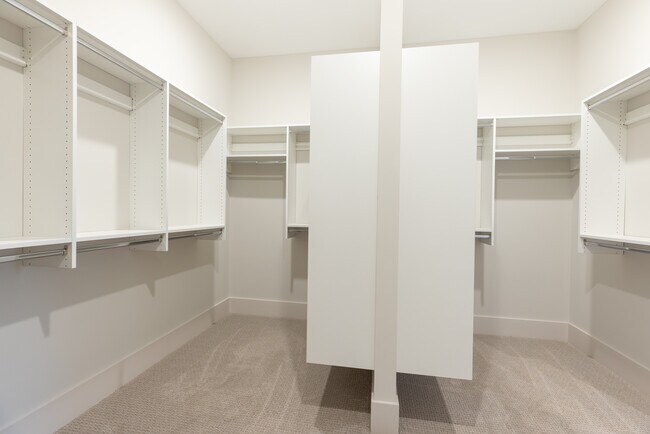 Building Photo - 871 Rosemary Gdns