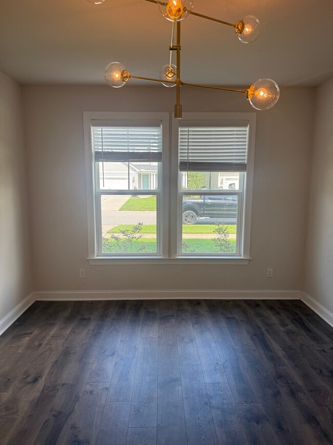Building Photo - 227 Bering Ln