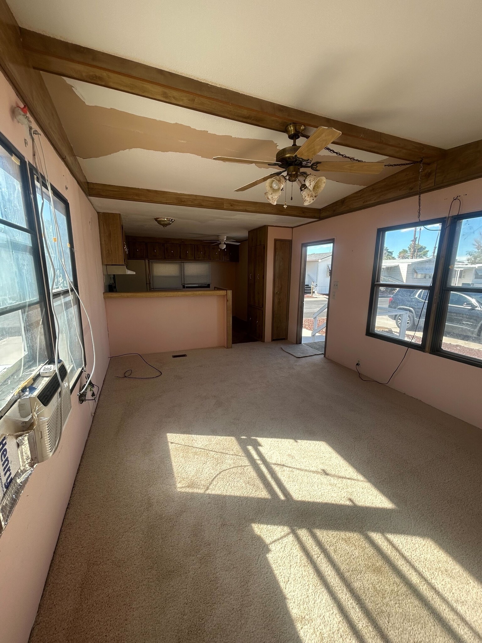 Building Photo - 3601 E Wyoming Ave