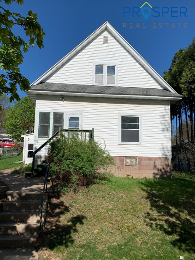 Building Photo - Newly Remodeled 4 Bedroom Home!