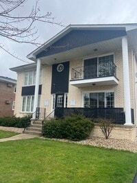 Building Photo - 4521 Maple Ave