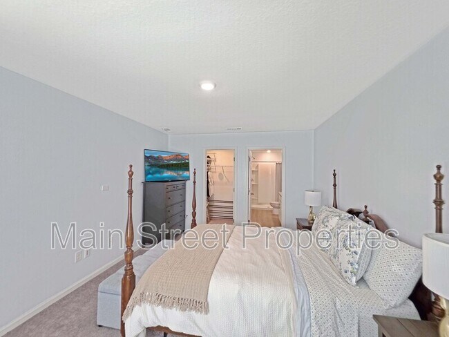 Building Photo - 6465 June Bug Dr