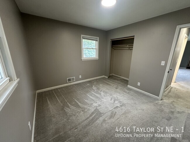 Building Photo - 4616 Taylor St NE