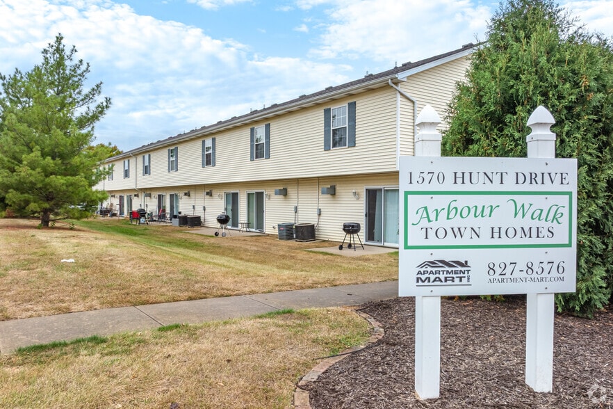 Primary Photo - Arbour Walk Townhomes