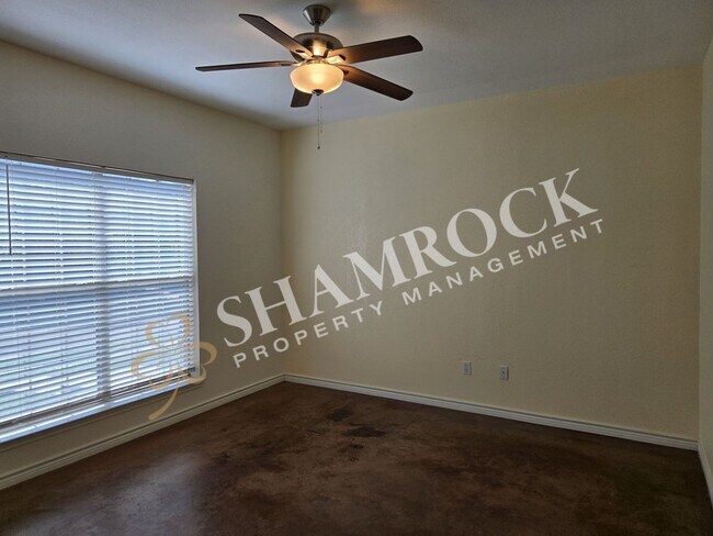 Building Photo - 826 Chambers Creek Cir