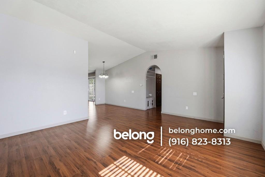 Building Photo - 7137 Reyn Oaks Way