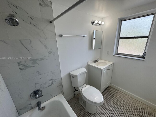 Building Photo - 3300 S Dixie Hwy