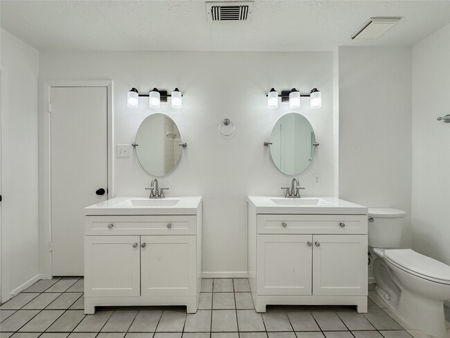 Building Photo - 11009 Panicum Ct