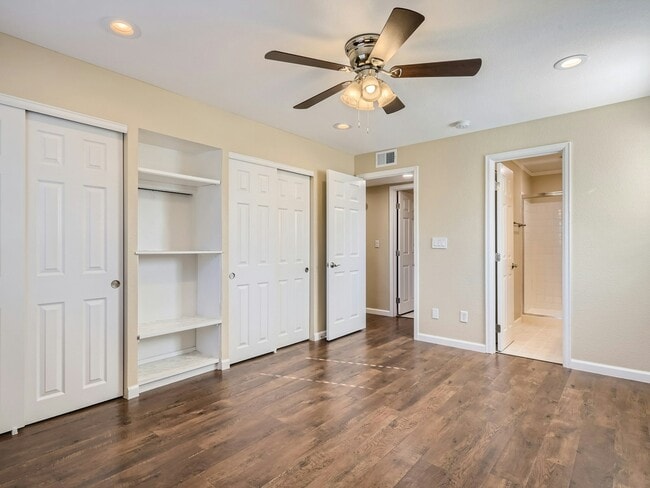 Building Photo - 13261 E Asbury Dr