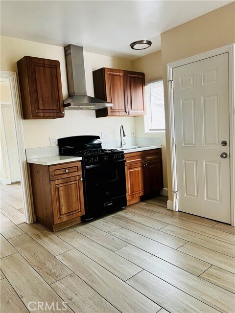 Building Photo - 1309 W 62nd St