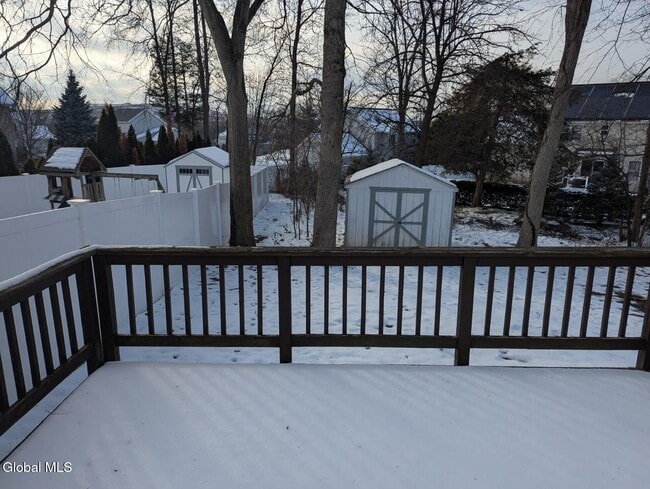 Building Photo - 13 Erie Ct