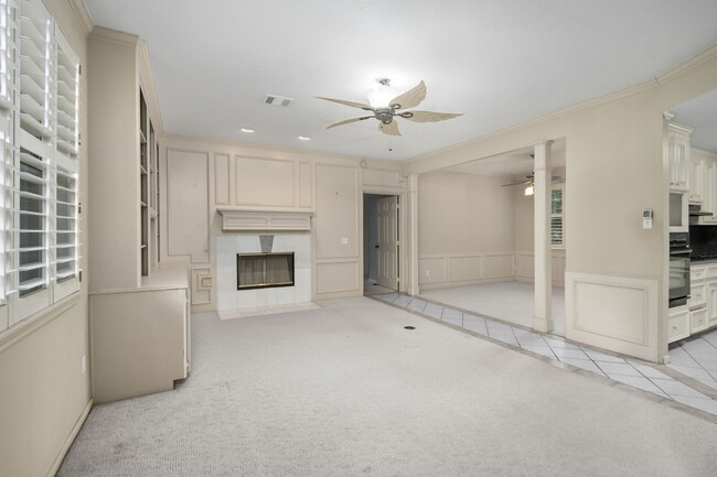 Building Photo - 14151 Buckingham Ln