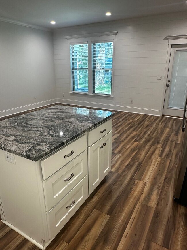 Building Photo - New Construction 4 Bedroom Townhome!