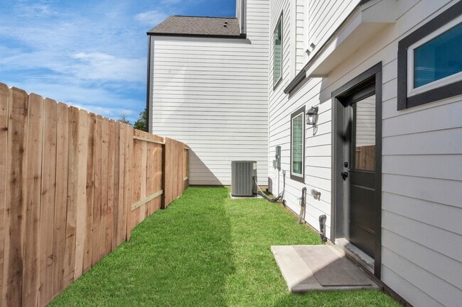 Building Photo - 5418 Wheatley St