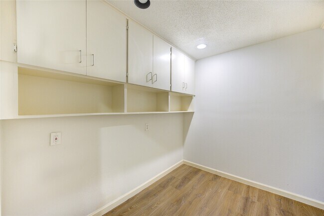 Building Photo - 12625 Memorial Dr