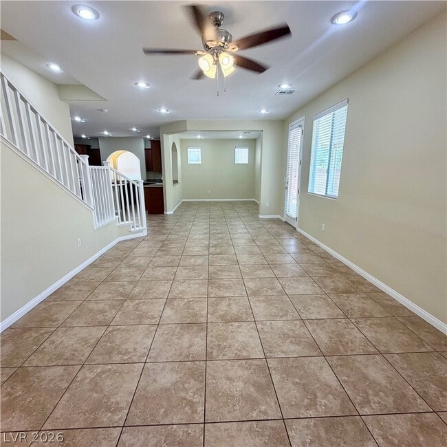 Building Photo - 7312 W Mesa Vista Ave