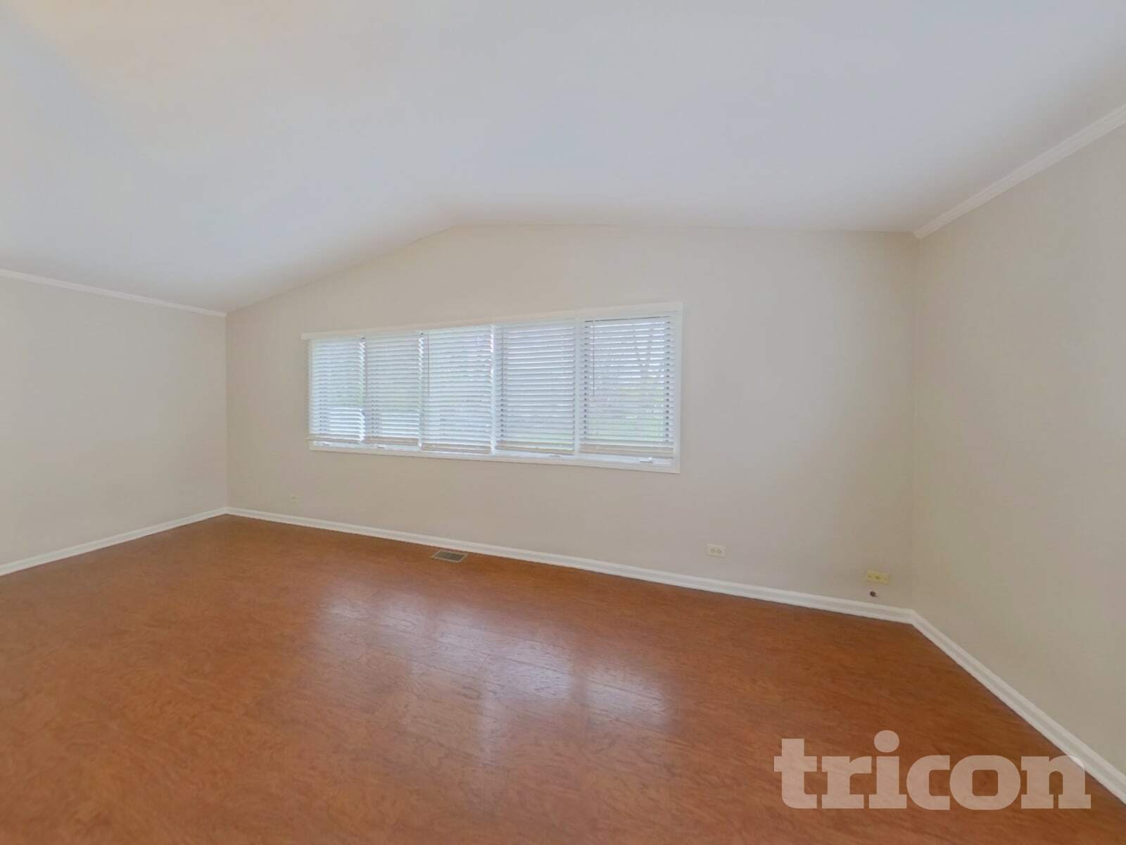 Building Photo - 1235 Casa Solana Dr