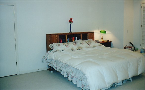 Building Photo - 7942 Lake View Ln
