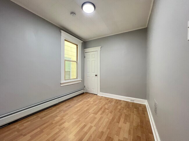 Unit 1 - 42 Dwight St