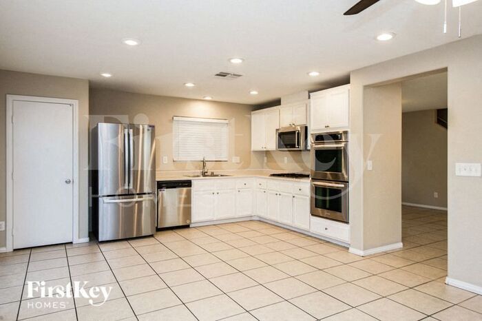 Building Photo - 10833 Beach House Ave
