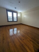 Building Photo - 94 Hobart St