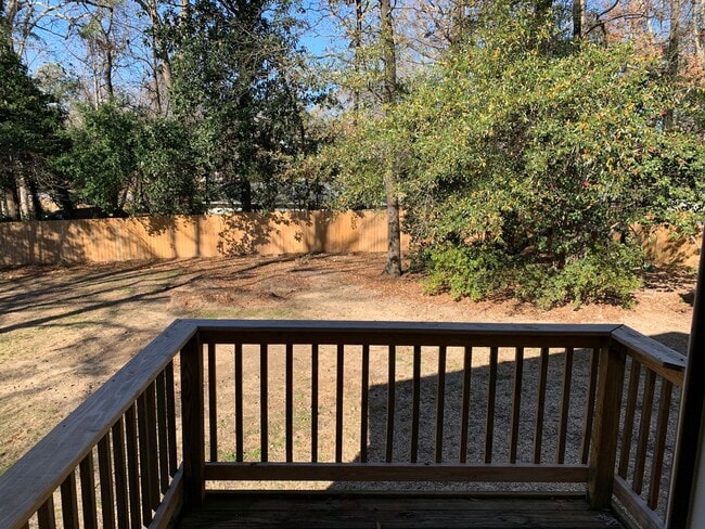 Building Photo - Cute one level home inside the Loop